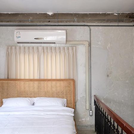 Ep1 Shophouse Hotel Bangkok Exterior photo