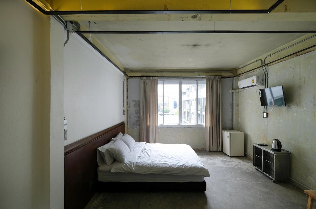 Ep1 Shophouse Hotel Bangkok Exterior photo